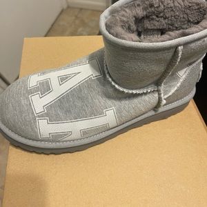 🆕 LIMITED EDITION UGG X TELFAR GREY & WHITE SOFT SWEATSHIRT FLEECE UGG BOOTS